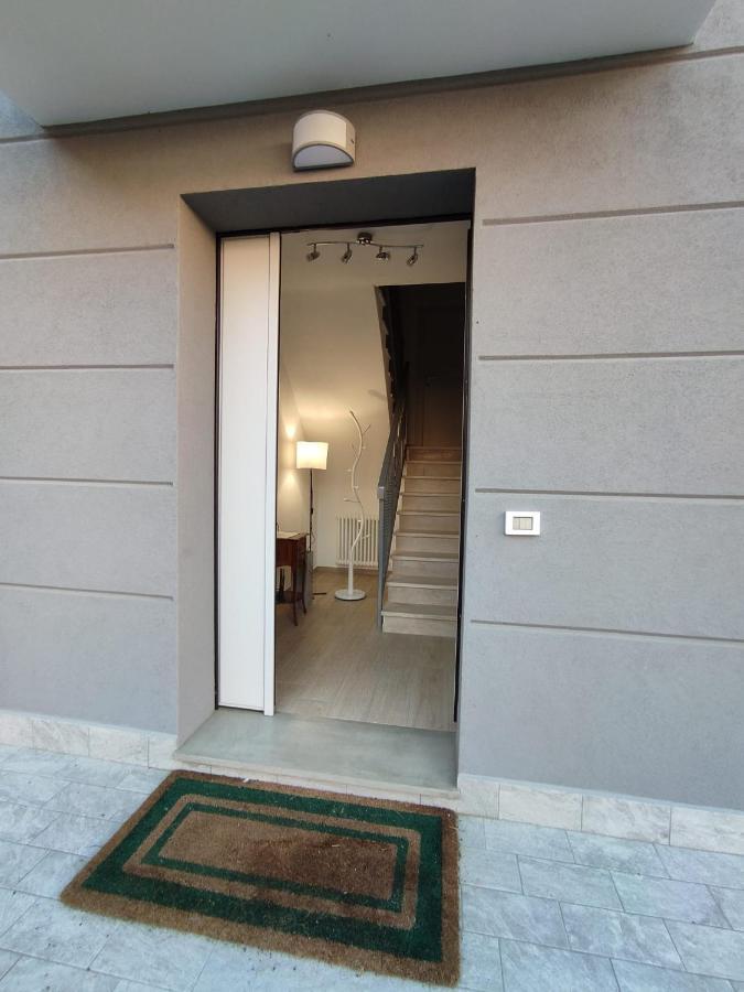 Grigio Perla Panigale, Villetta Con Giardino E Parcheggio Privato Fino A Tre Posti Auto - Un Oasi Di Tranqullita بولونيا المظهر الخارجي الصورة